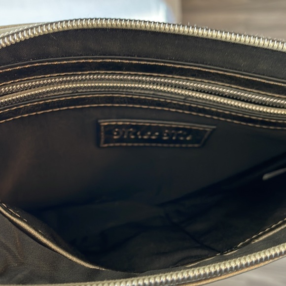 Miss Me Purse with sequin accents - Picture 4 of 4